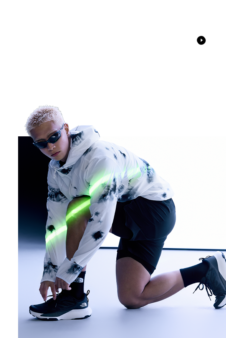 WHITE LABEL RUNNING COLLECTION, WHITE LABEL, RUNNING COLLECTION, 화이트라벨 러닝 컬렉션, 볼트론 자켓, VOLTRON JACKET, VOLTRON PT JACKET, 스피돈 반팔 티셔츠, SPEEDON S/S RITEE, 스피돈 레깅스, SPEEDON LEGGINGS, 스피돈 투인원 쇼츠, SPEEDON 2IN1 SHORTS, 알타메사 500,여성 러닝웨어, 남성 러닝웨어, 러닝 자켓, 러닝화, 경량 자켓, 러닝 레깅스, 아웃도어 러닝, 경량성과 활동성을 갖춘 러닝 컬렉션, 노스페이스 화이트라벨, 노스페이스